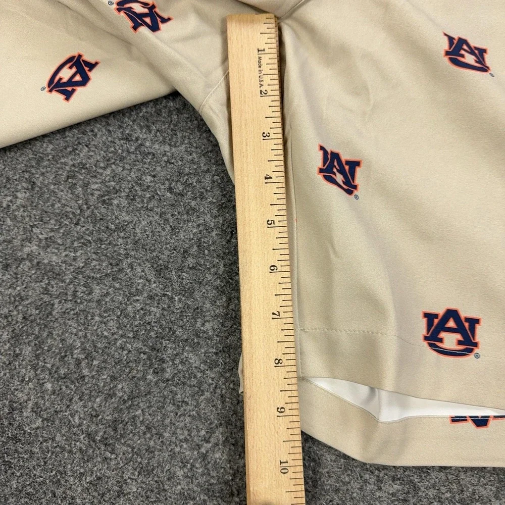 Auburn Tigers Shorts Mens 44 Beige NCAA Football Fanpants All Over Logo Print